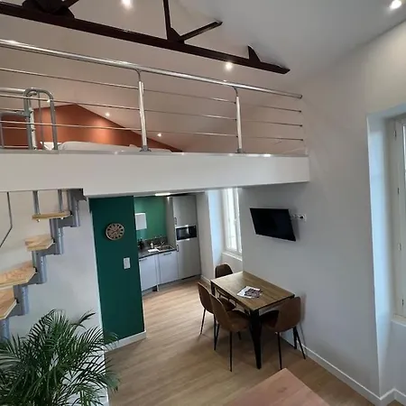Appartement Duplex Type Loft Centre * Clim * Wifi * De Gamme * *