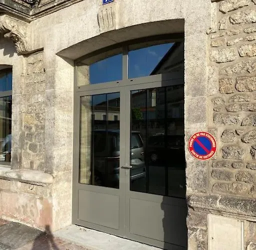 Duplex Type Loft Centre * Clim * Wifi * De Gamme * Apartamento Angulema